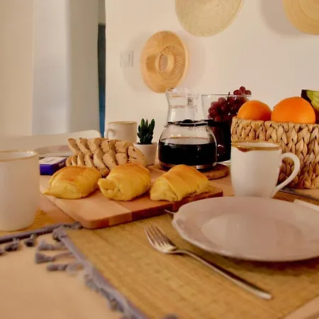 Countryside House In - 5 Min From Beach, With Salt Water Pool & Bbq