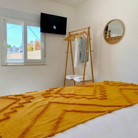 Countryside House In - 5 Min From Beach, With Salt Water Pool & Bbq 別荘 *